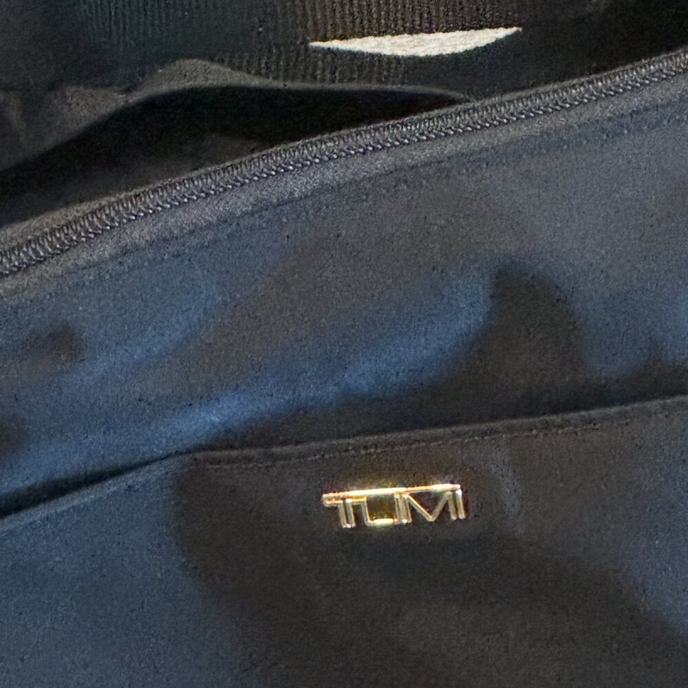 Voyageur Just in Case Packable Nylon Tote - Picture 6 of 13